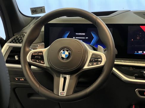 Used 2025 BMW X5 M60i image 20