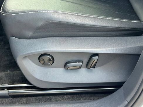 Certified 2024 Volkswagen Tiguan SE R-Line FWD image 20