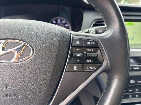 Used 2016 Hyundai Sonata Limited FWD image 36