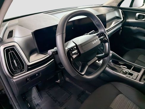 New 2026 Kia Sorento LX FWD image 12