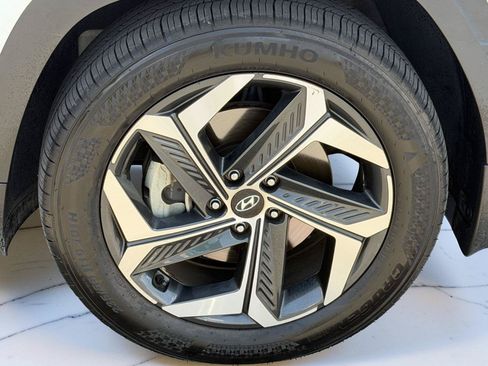 Used 2023 Hyundai Tucson Limited FWD image 5