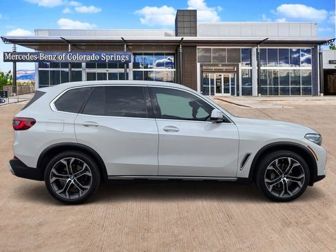 Used 2022 BMW X5 xDrive40i w/ Luxury Seating Package AWD/4WD image 4