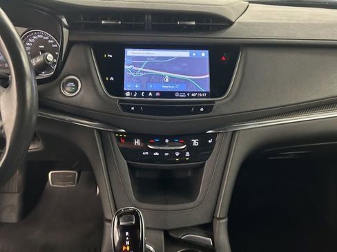Used 2024 Cadillac XT5 Sportv w/ LPO, Floor Liner Package image 19