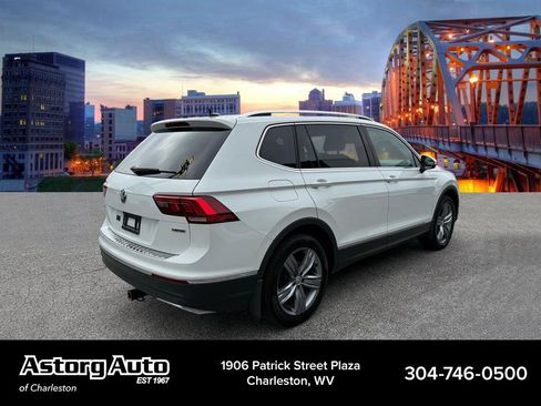 Used 2020 Volkswagen Tiguan SEL AWD/4WD image 3
