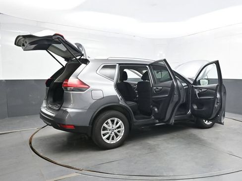 Used 2017 Nissan Rogue SV w/ SV Premium Package AWD/4WD image 50