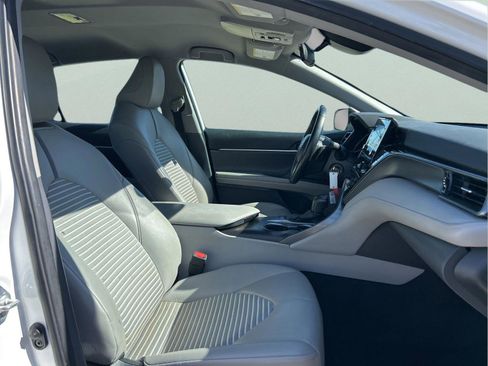 Used 2023 Toyota Camry SE image 29