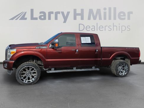 Used 2015 Ford F250 Platinum w/ Platinum Package image 2