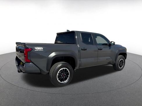Used 2025 Toyota Tacoma TRD Off-Road AWD/4WD image 10