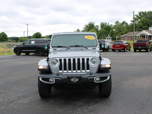 Used 2020 Jeep Wrangler Unlimited Sahara AWD/4WD image 3