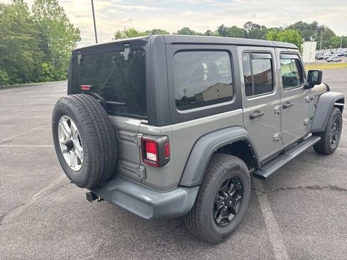 Used 2021 Jeep Wrangler Unlimited Sport AWD/4WD image 9