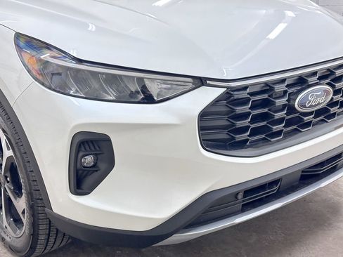 New 2026 Ford Escape ST-Line Select w/ Class II Trailer Tow Package image 12