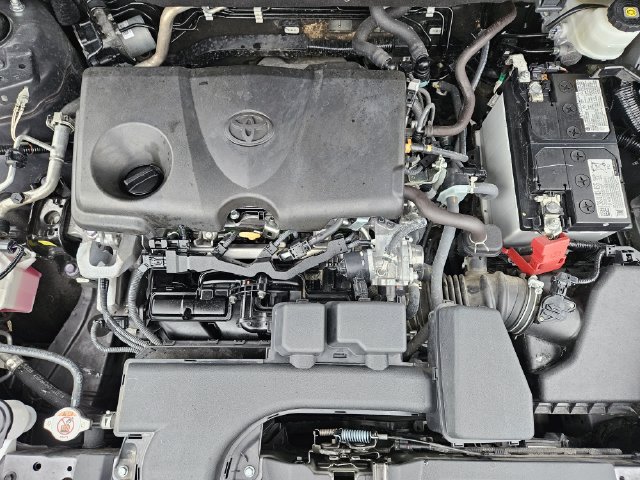 Used 2025 Toyota RAV4 LE FWD image 29