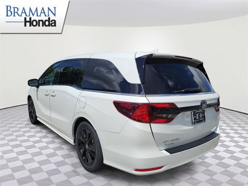 Certified 2023 Honda Odyssey Sport image 3
