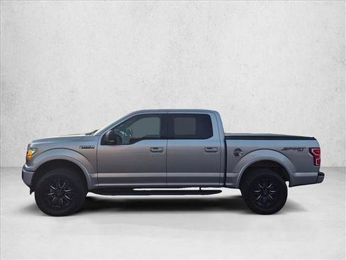 Used 2018 Ford F150 XLT w/ Equipment Group 302A Luxury AWD/4WD image 8