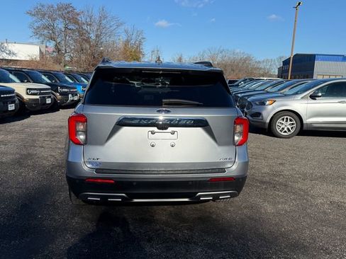 Certified 2022 Ford Explorer XLT w/ Equipment Group 202A AWD/4WD image 25