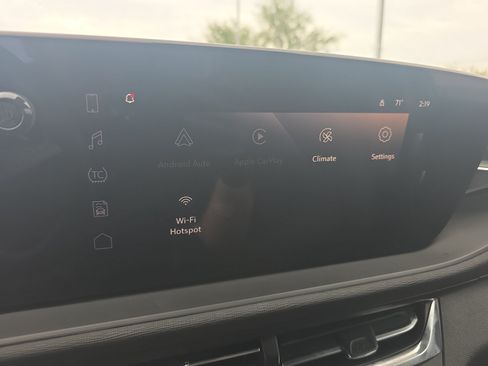 Used 2025 Buick Envista Preferred FWD image 28