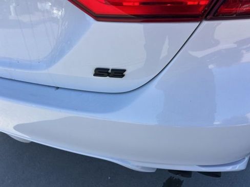 Used 2024 Toyota Camry SE w/ Convenience Package image 4