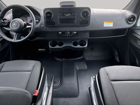 New 2026 Mercedes-Benz Sprinter 2500 image 7