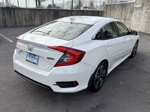 Used 2018 Honda Civic EX-L image 8