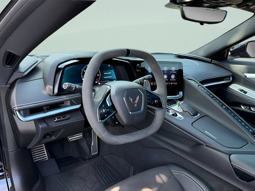 Used 2023 Chevrolet Corvette Stingray Preferred Cpe w/ Z51 Performance Package RWD image 11