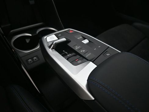 Certified 2025 BMW X1 M35i w/ Premium Package image 14