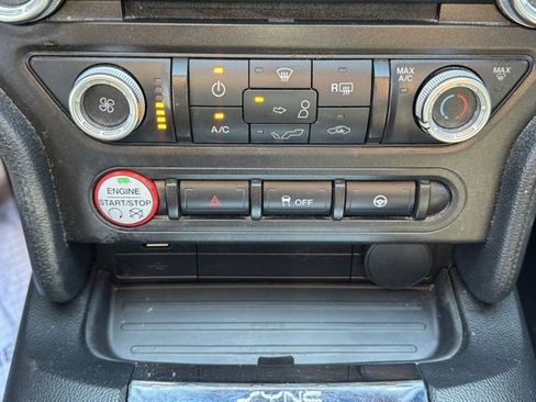 Used 2016 Ford Mustang Coupe image 15