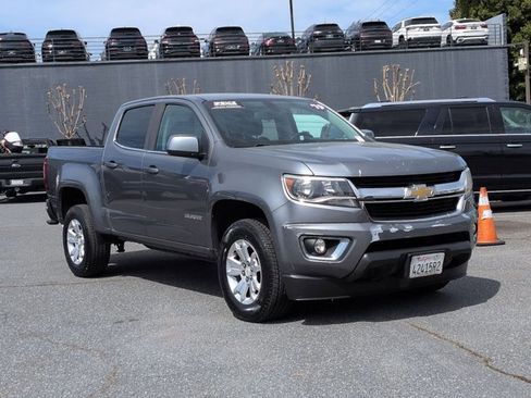 Used 2019 Chevrolet Colorado LT w/ LT Convenience Package image 3