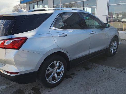 Used 2018 Chevrolet Equinox Premier image 4