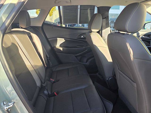 Used 2026 Chevrolet Trax ACTIV w/ Driver Confidence Package FWD image 12