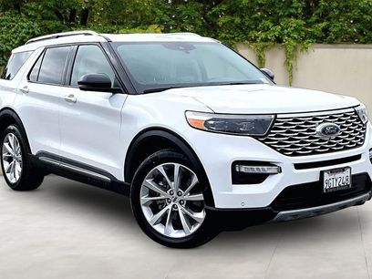 Used 2023 Ford Explorer Platinum w/ Technology Package
