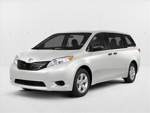 Used 2014 Toyota Sienna XLE FWD image 1