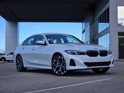 Used 2026 BMW 330i xDrive Sedan AWD/4WD image 3