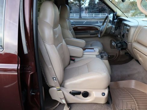 Used 2000 Ford Excursion Limited image 25