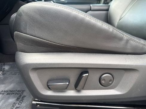 Used 2022 Nissan Rogue SL image 42