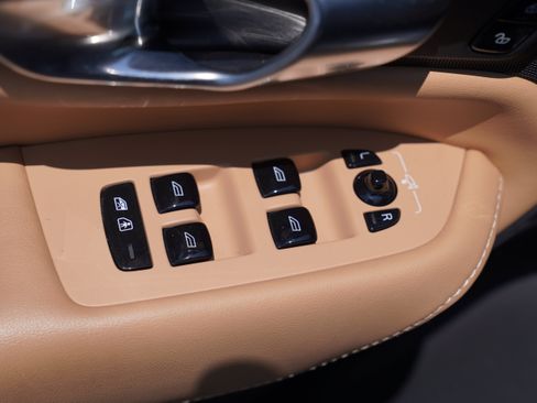 Used 2022 Volvo XC90 T6 Inscription AWD/4WD image 17