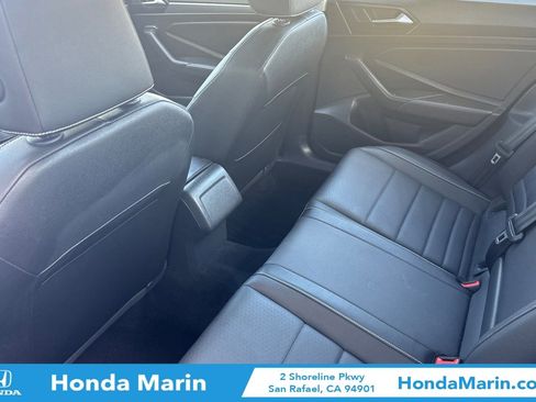 Used 2024 Volkswagen Jetta SE FWD image 14