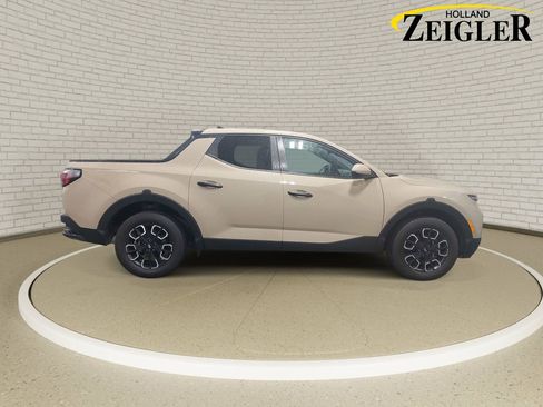 Certified 2023 Hyundai Santa Cruz SE AWD/4WD image 4
