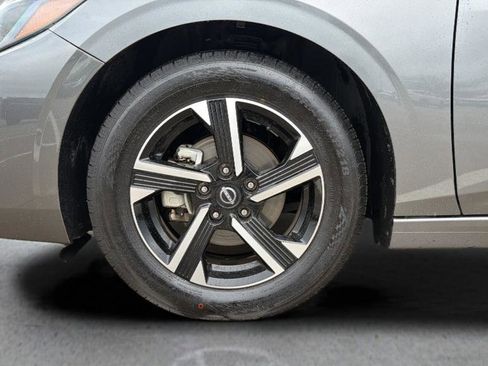 Certified 2024 Nissan Sentra SV FWD image 25