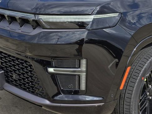 New 2026 Jeep Grand Wagoneer L Limited AWD/4WD image 6