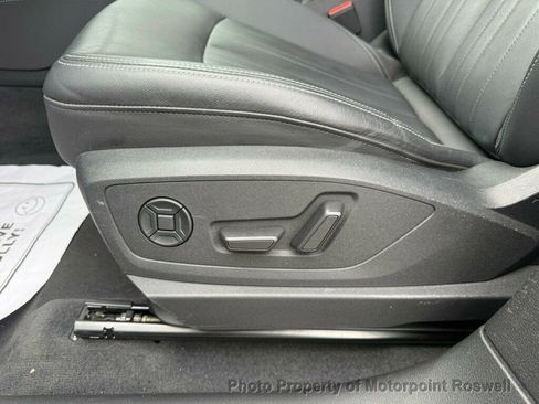 Used 2024 Audi Q8 e-tron Premium AWD/4WD image 19