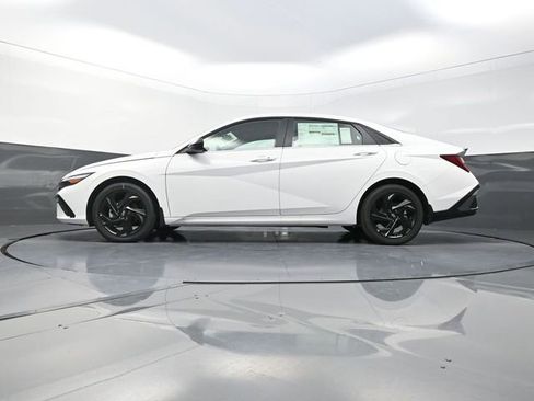 New 2026 Hyundai Elantra SEL Sport Premium FWD image 33