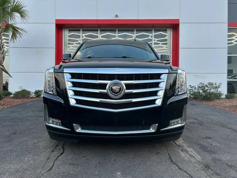 Used 2015 Cadillac Escalade ESV Premium AWD/4WD image 2