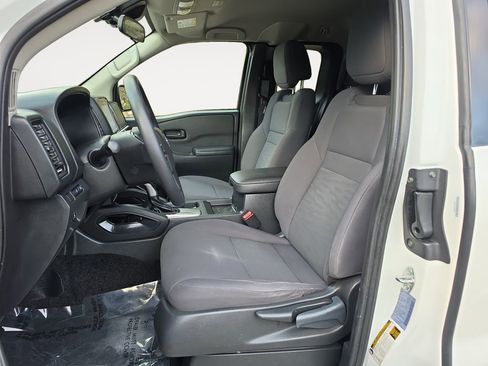 Used 2024 Nissan Frontier S w/ S Utility Package RWD image 9