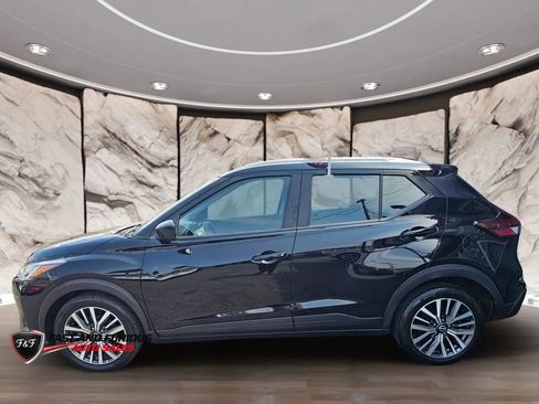 Used 2022 Nissan Kicks SV FWD image 5