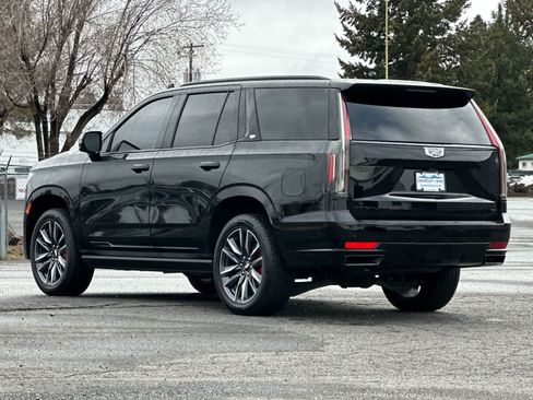 Used 2021 Cadillac Escalade Sport Platinum w/ Heavy-Duty Trailer Package image 6