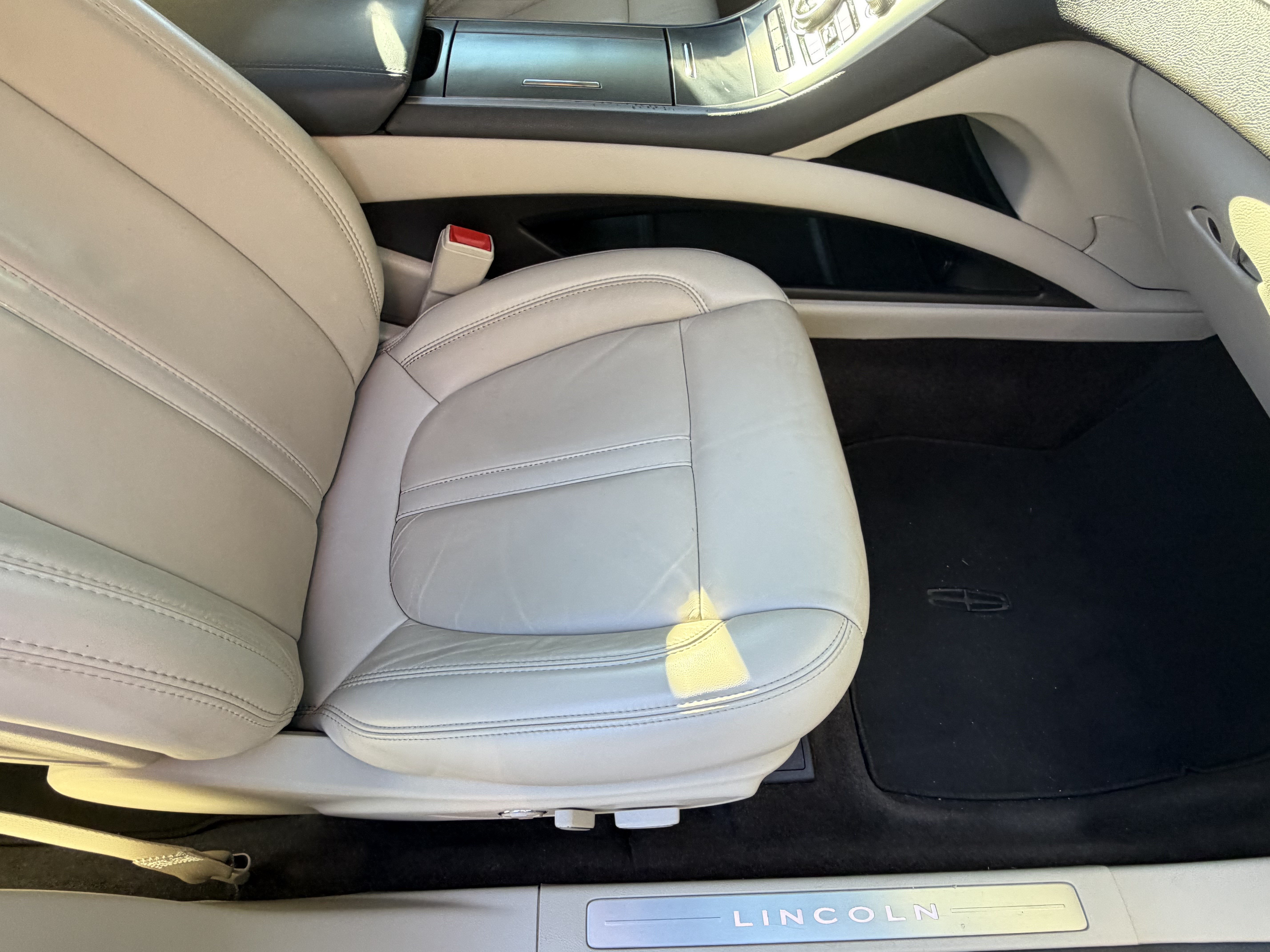 Used 2018 Lincoln MKZ Select w/ Select Plus Package FWD image 43