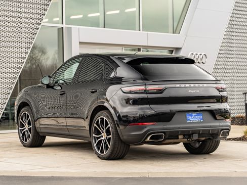 Used 2021 Porsche Cayenne Coupe image 5
