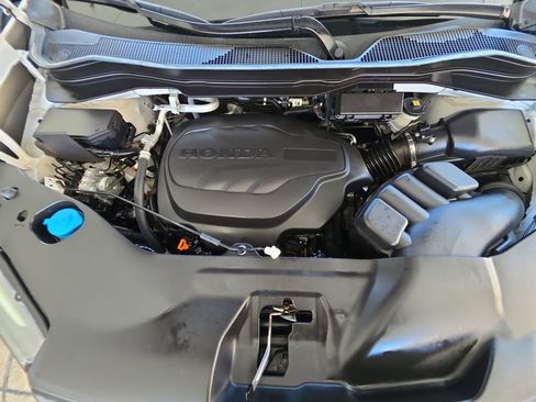 Used 2025 Honda Passport TrailSport image 31