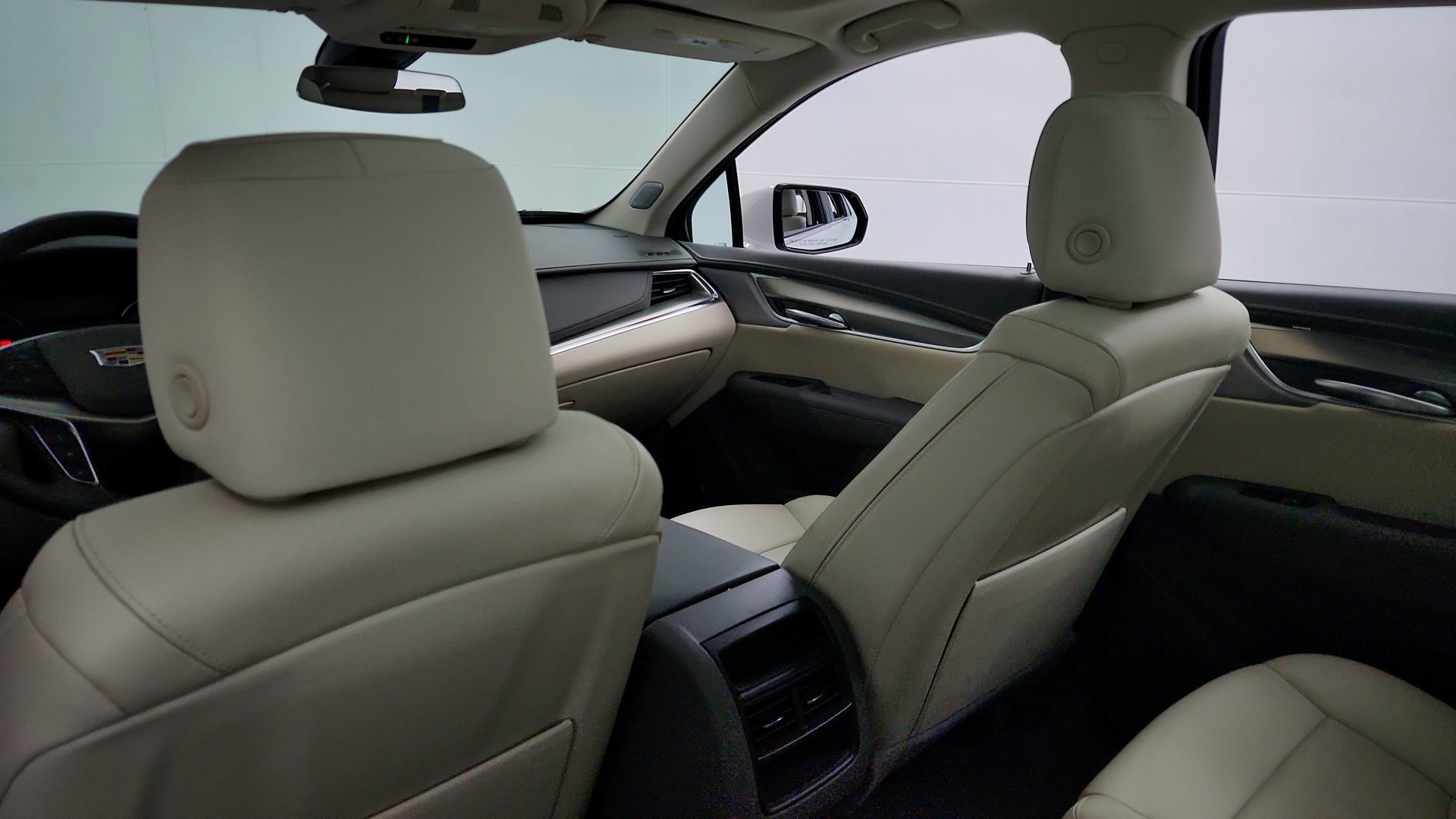 Used 2023 Cadillac XT5 Premium Luxury FWD image 25