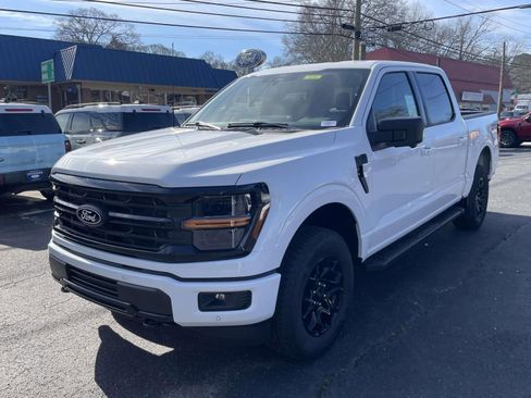 New 2026 Ford F150 XLT w/ Equipment Group 302A MID AWD/4WD image 4